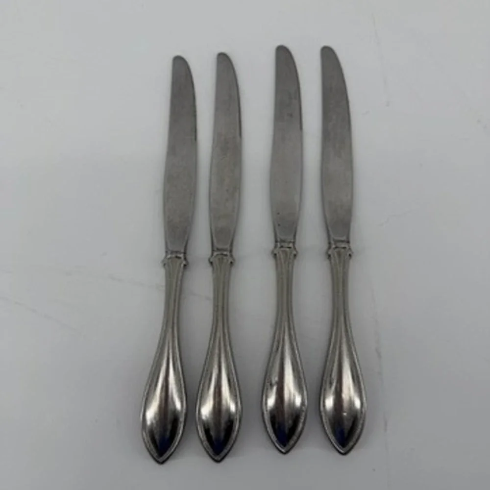 Oneida Arbor American Harmony Set of 4 Dinner Butter Knives Elegant‎ Design